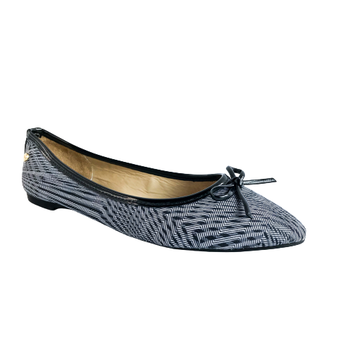 Black ballet flat in industrial fabric